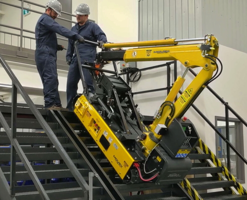 Track-O Mini Crawler Crane M7 auf Track-O Twin-Track 66