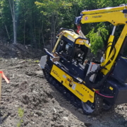 Track-O Mini Crawler Crane M7 auf Track-O Cross-Country
