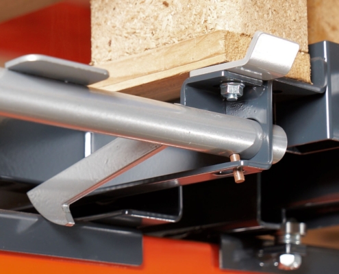 palettenauszug-einseitiger-auszug-traglast-300-1000-kg-laengseinlagerung-03